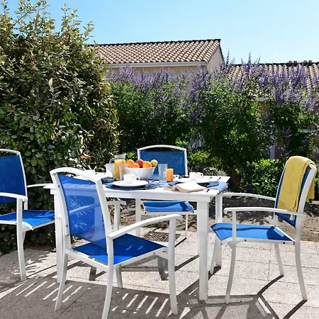 Odalys Des Vignes Holiday park *